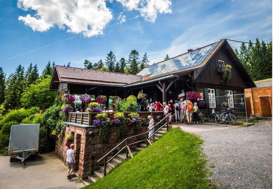 Ferienwohnung Am Enzufer Mit Balkon In Bad Wildbad Im Schwarzwald Екстериор снимка