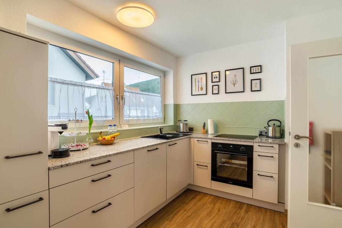 Ferienwohnung Am Enzufer Mit Balkon In Bad Wildbad Im Schwarzwald Екстериор снимка